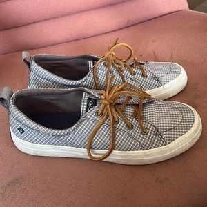 Sperry gray and white checkered shoes